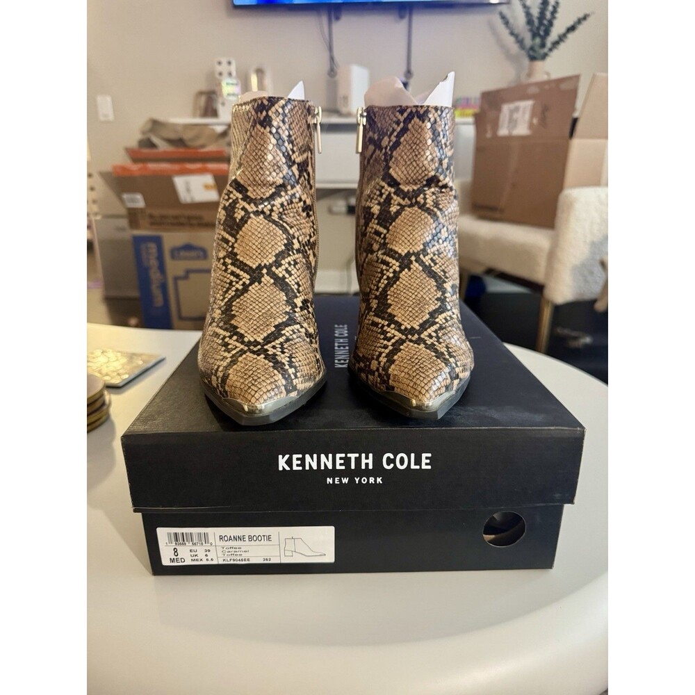Kenneth Cole Roanne Brown  Snake Print Pointed Toe Ankle Bootie Size 8